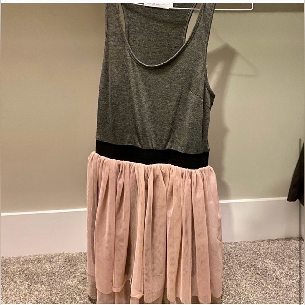 The Carrie Bradshaw Dress-Y2K-90’s- Layered Tank Dress-Tulle Skirt -NWOT-Sz S 🌸 - Picture 7 of 7